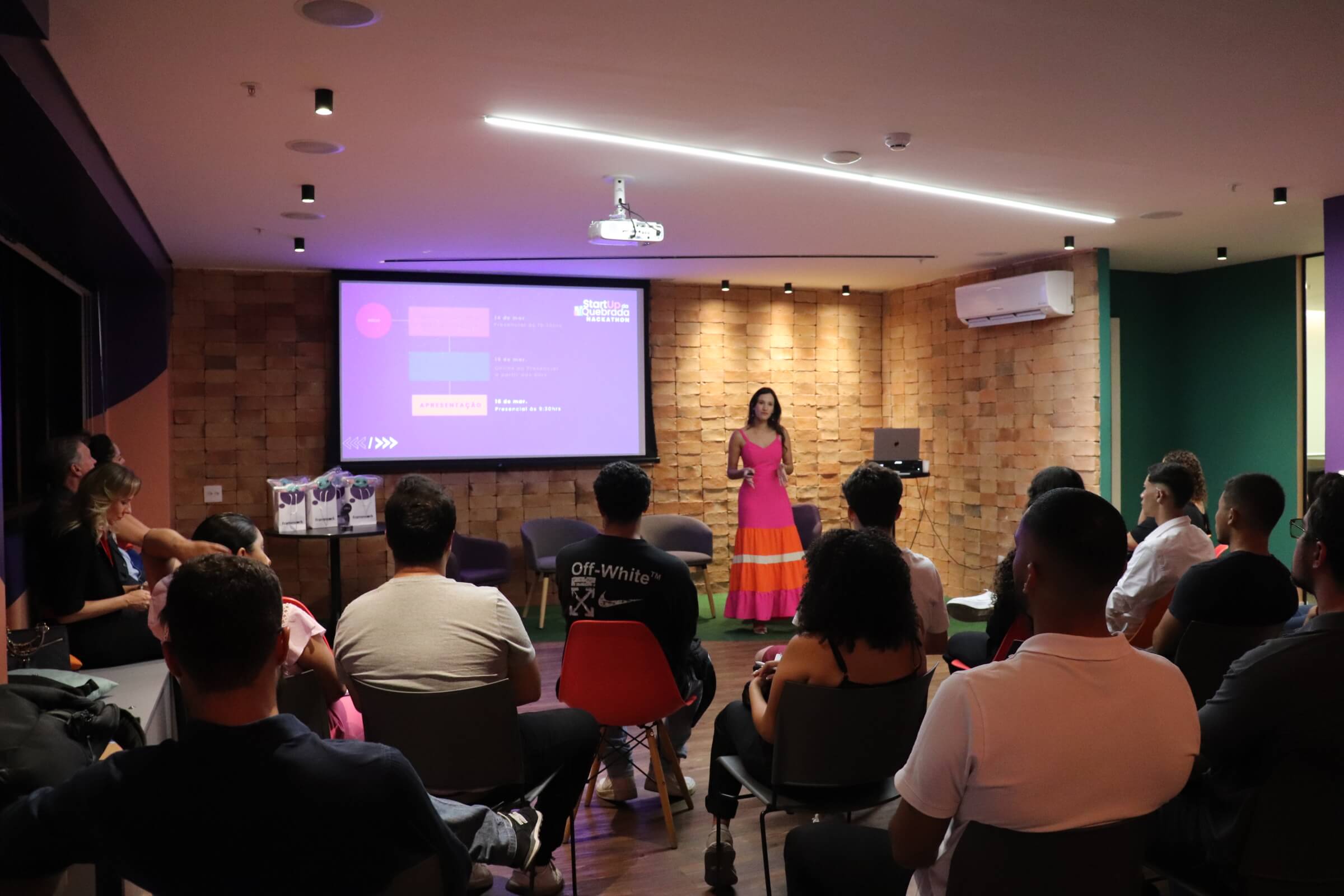 FRANCIELE-SENA-HACKATHON